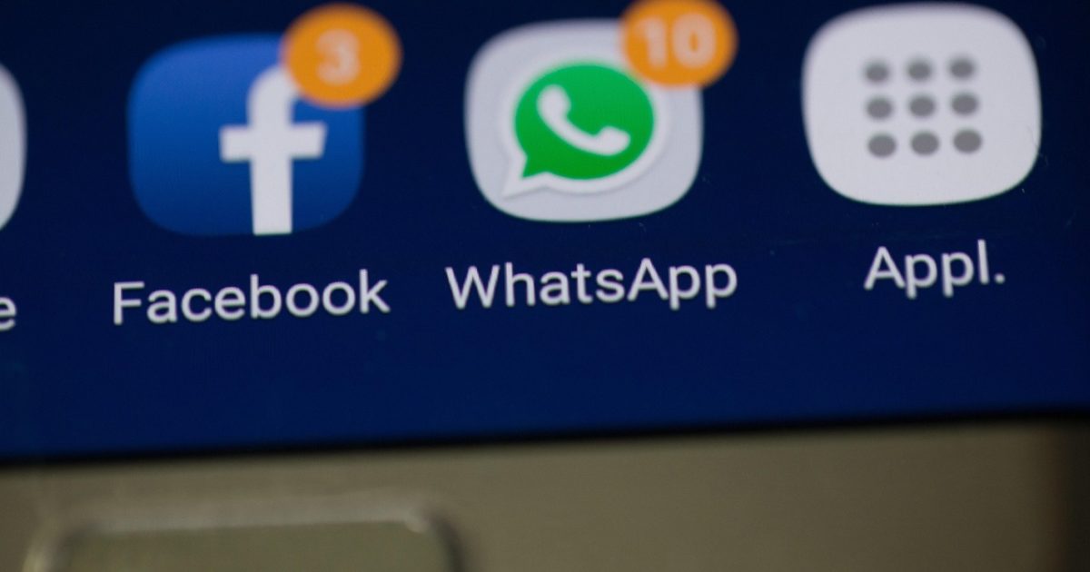 Social media,  facebook,  whatsapp,  smartphone,  internet,  communication,  multimedia,  networking,  technology,  media,  mobile,  business,  phone,  app,  logo,  connection,  social,  service,  modern,  information,  social addiction,  distraction,  chat,  interaction,  relationship,  blue phone,  blue logo,  blue mobile,  blue facebook,  blue talk,  blue talking,  blue information,  blue social,  blue smartphone,  blue media,  blue telephone,  blue service,  whatsapp,  whatsapp,  distraction,  distraction,  distraction,  distraction,  distraction