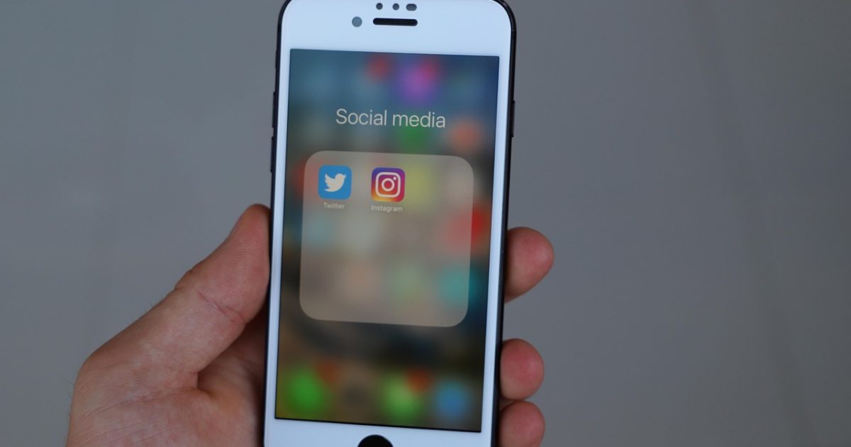 Iphone,  smartphone,  social media,  phone,  mobile phone,  icon,  display,  app,  social networks,  internet,  social,  facebook,  twitter,  instagram,  twitter,  twitter,  twitter,  twitter,  twitter,  instagram,  instagram