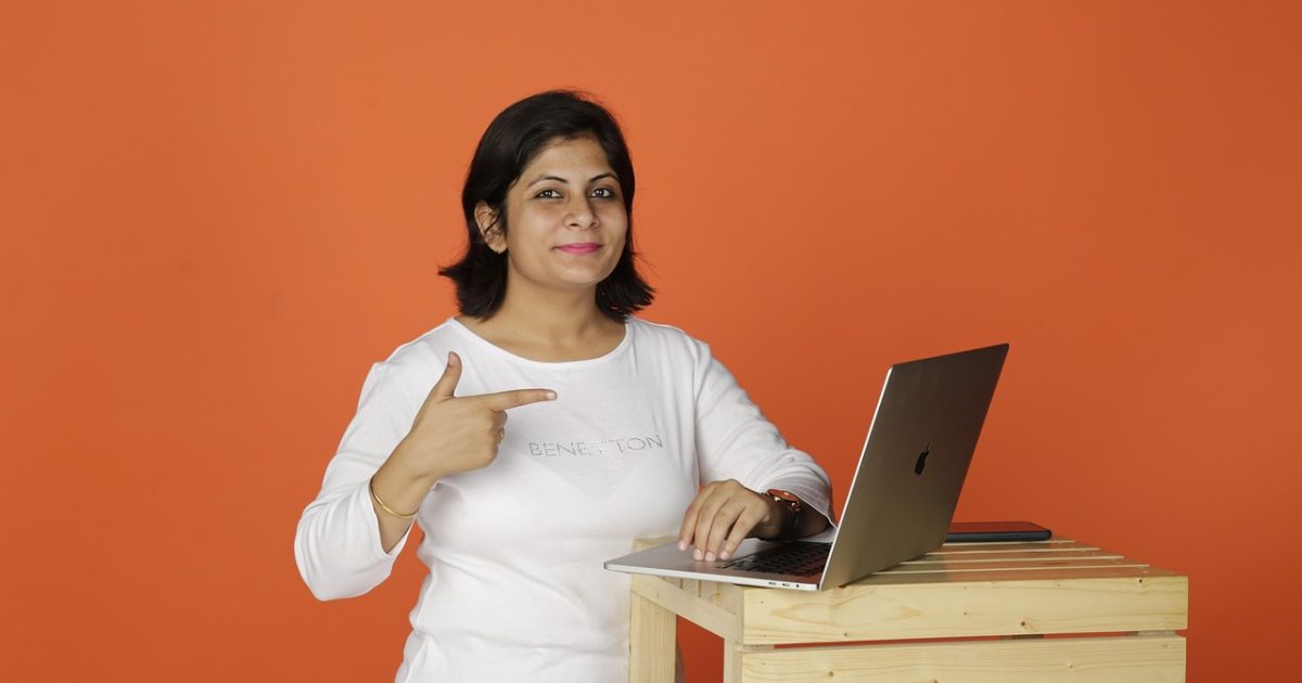 Woman,  business,  laptop,  office,  thought,  working,  idea,  website,  professional