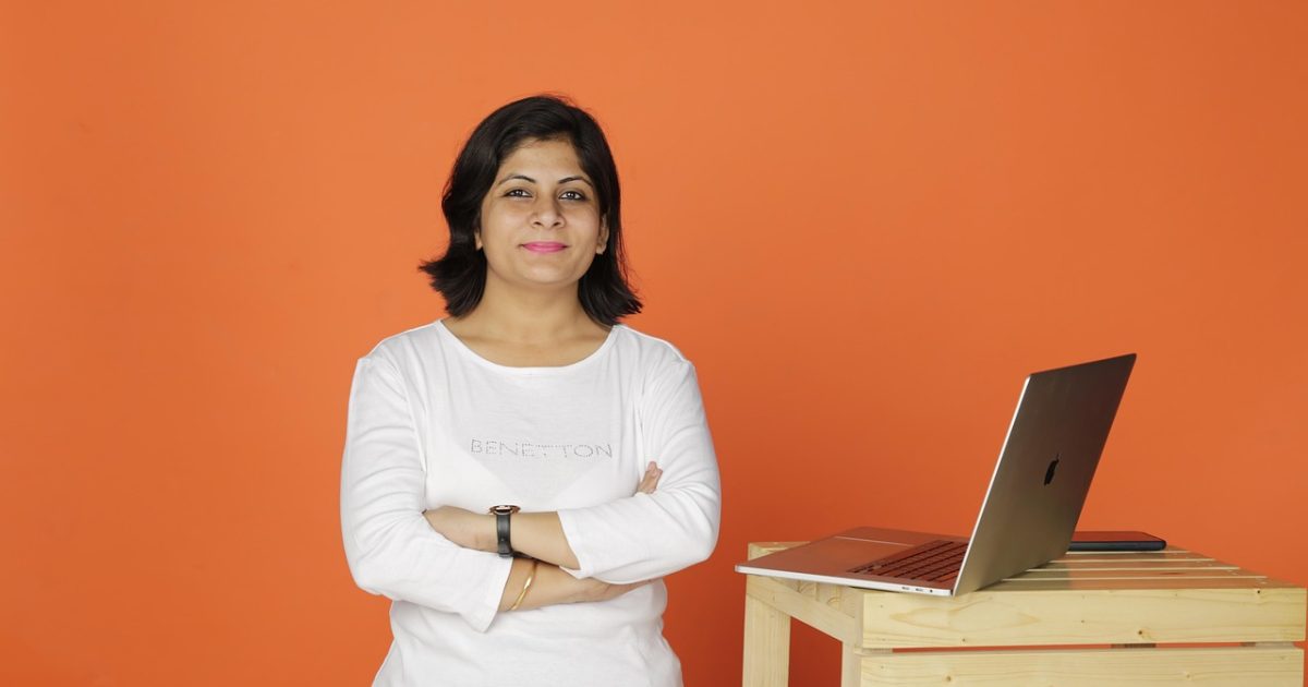 Woman,  business,  laptop,  office,  thought,  working,  idea,  website,  professional